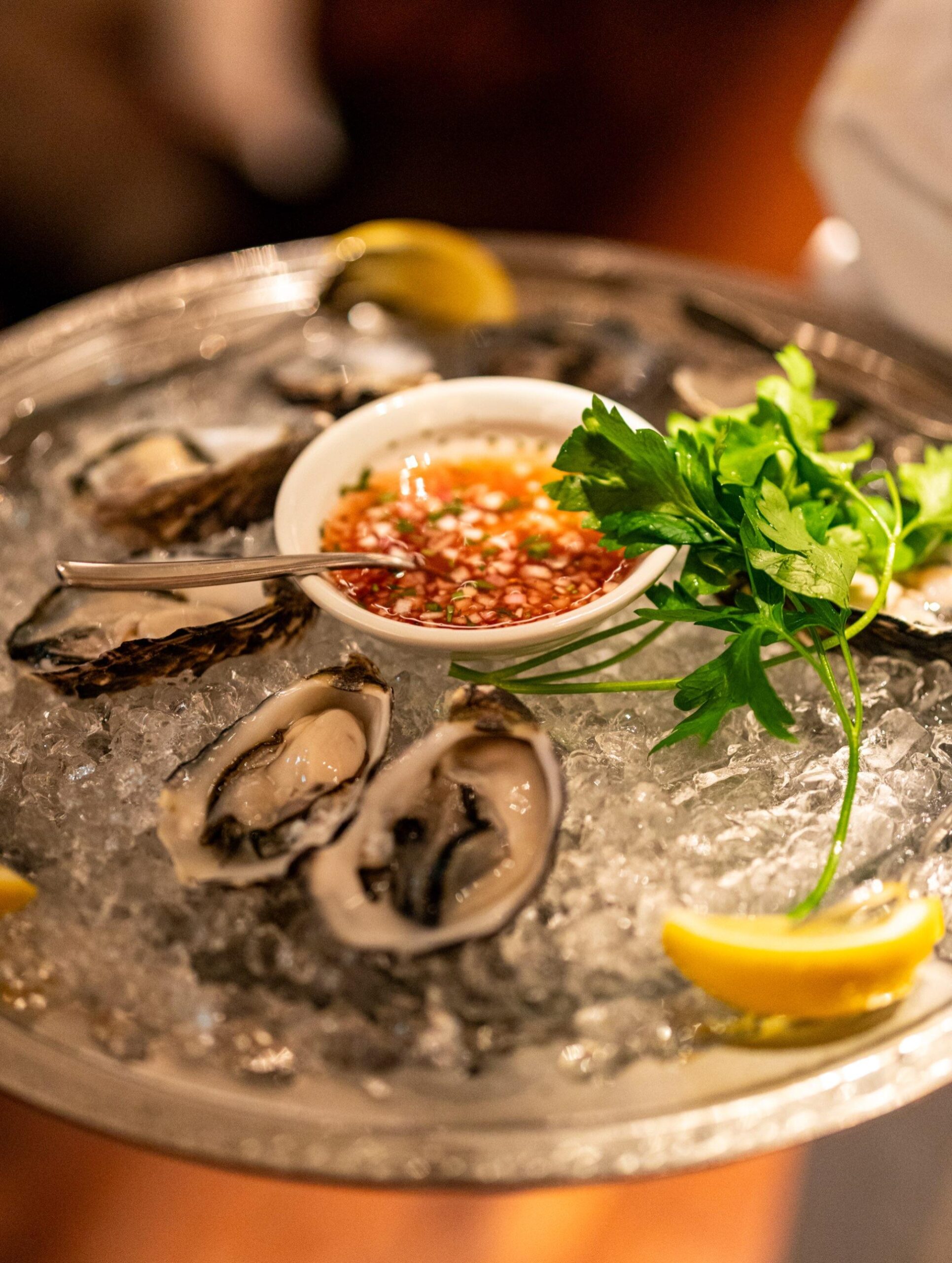 海の恵みをそのままに。フレッシュオイスターで始める極上の夜。